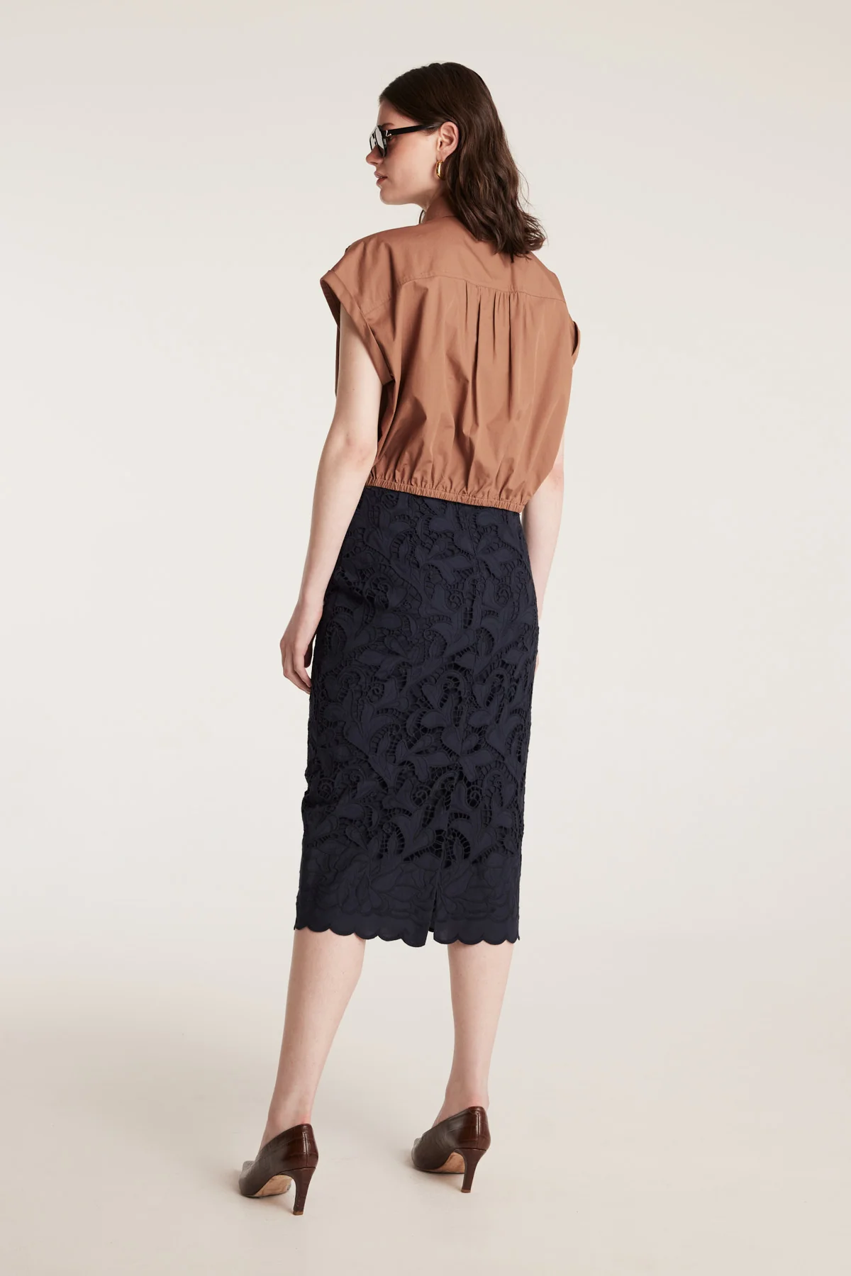 Belle Crop Shirt - Mocha - Image 4