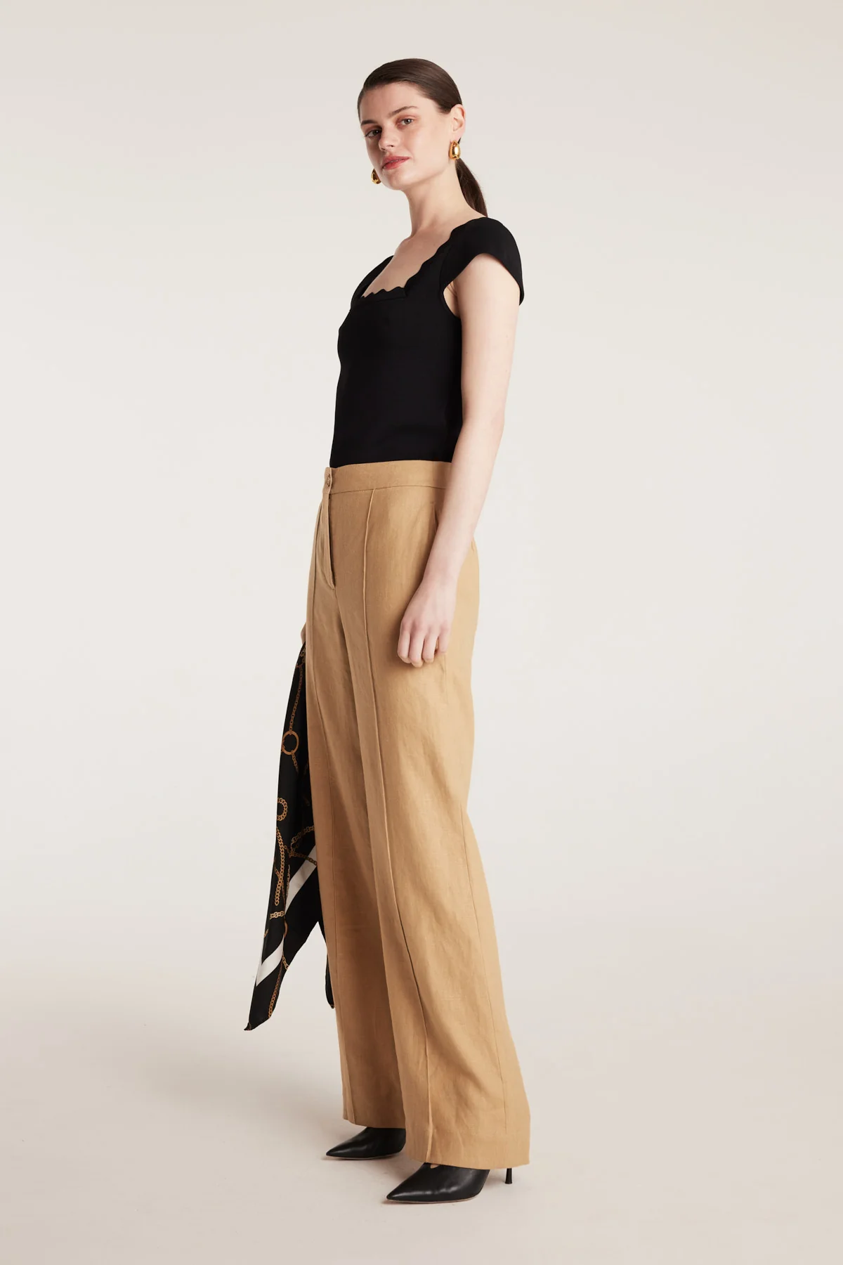 Crepe Scallop Top - Black - Image 3