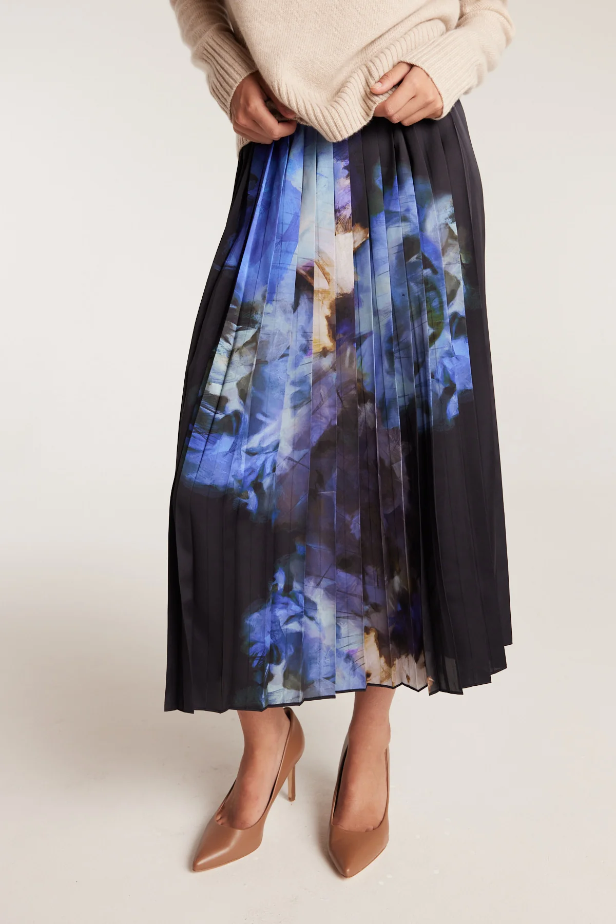 Bloom Pleat Skirt - Black/Indigo - Image 7