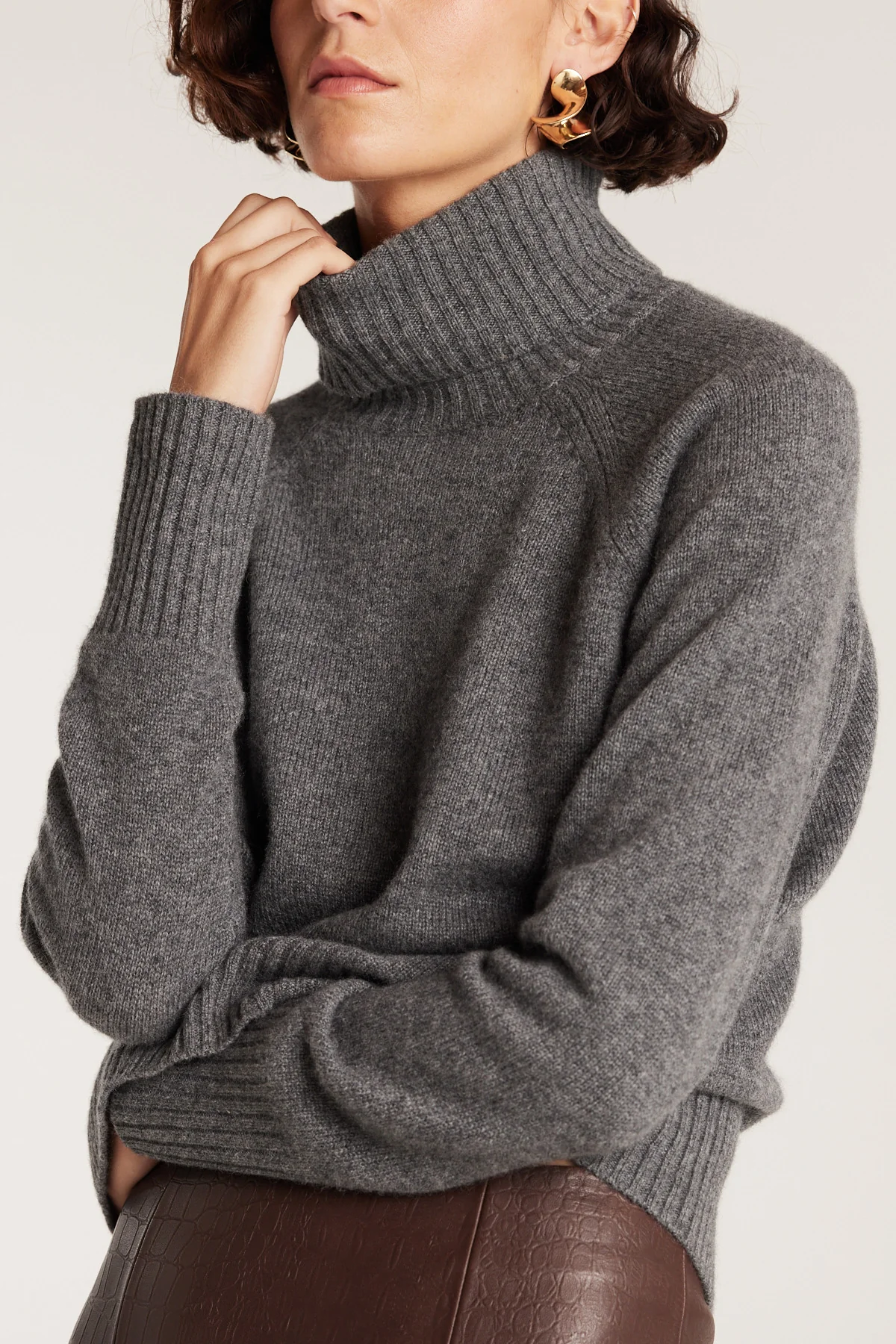 Cashmere Jumper - Charcoal - Image 2