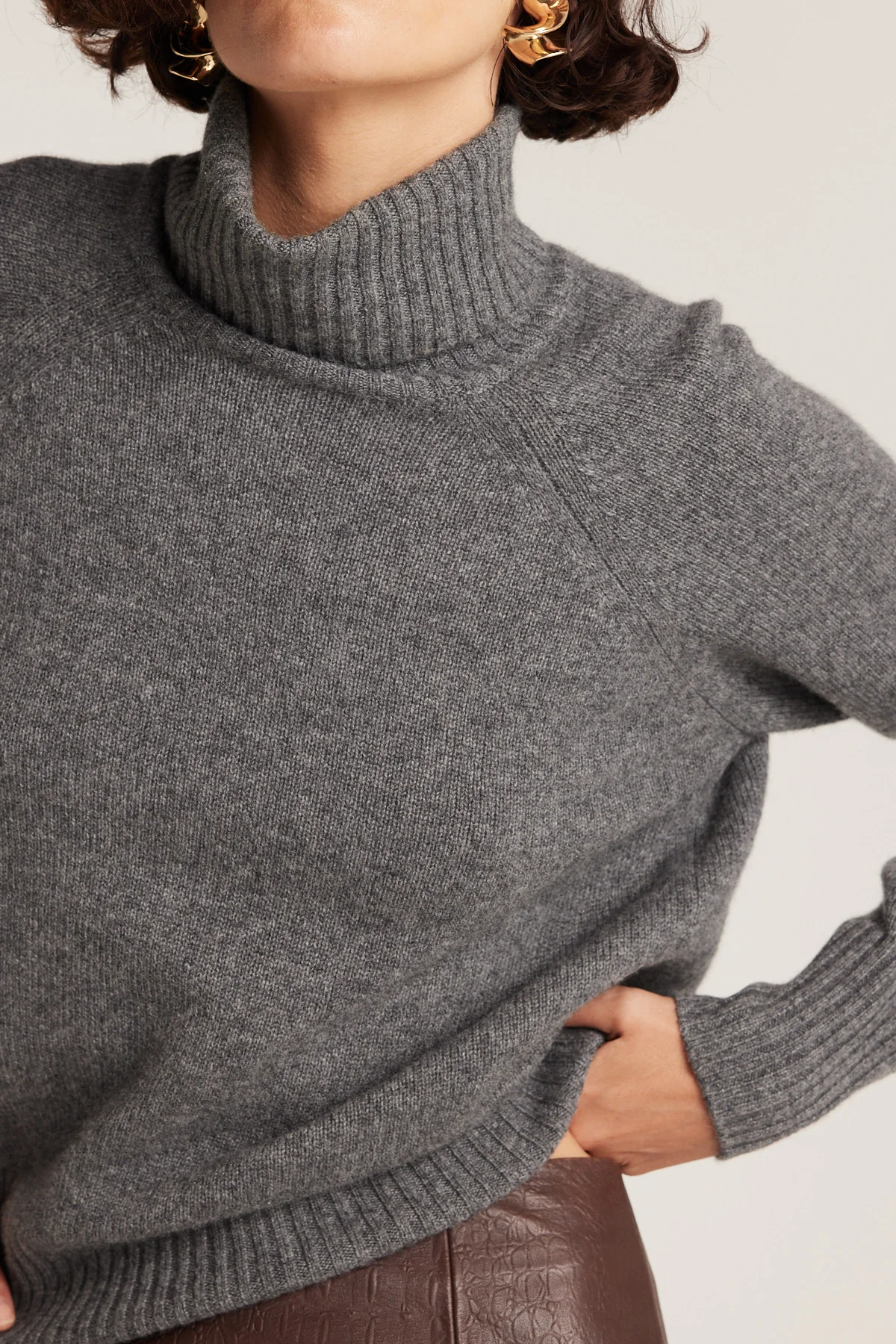 Cashmere Jumper - Charcoal - Image 7