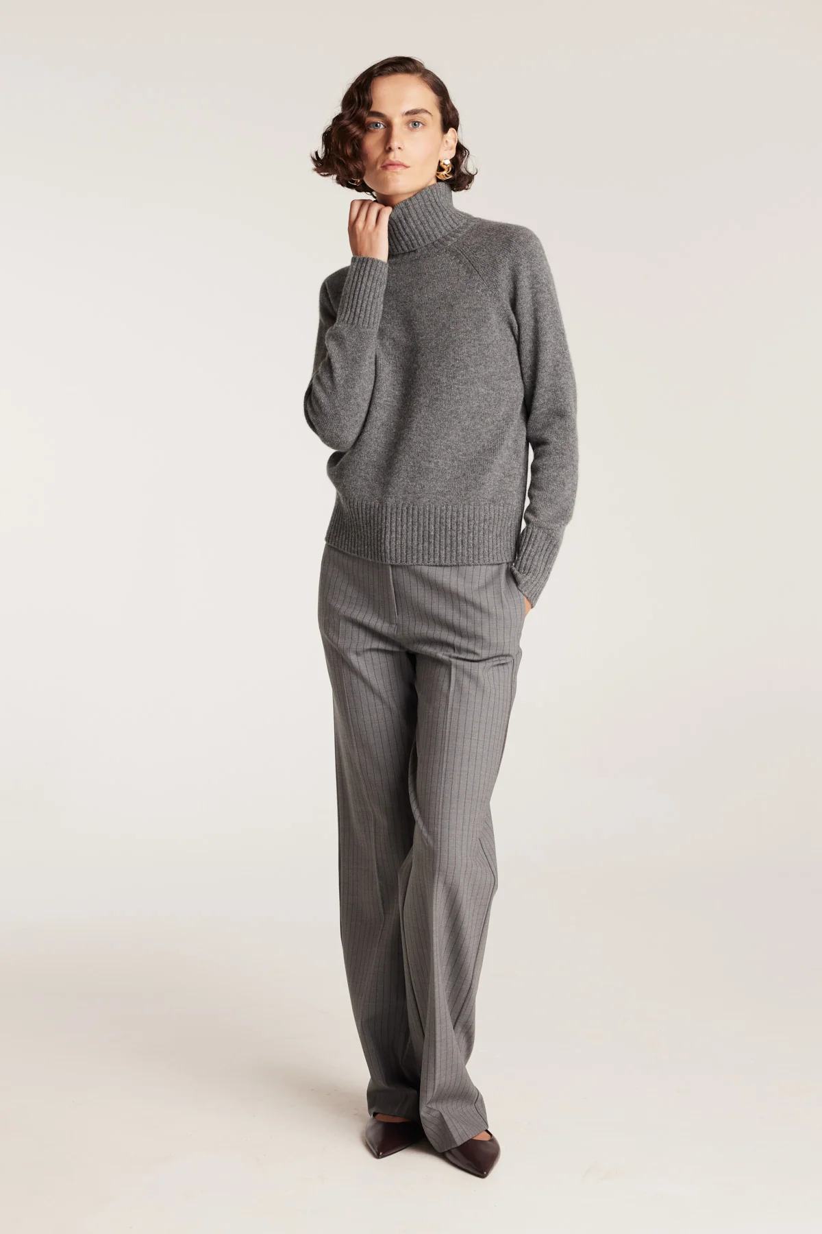 Cashmere Jumper - Charcoal - Image 8