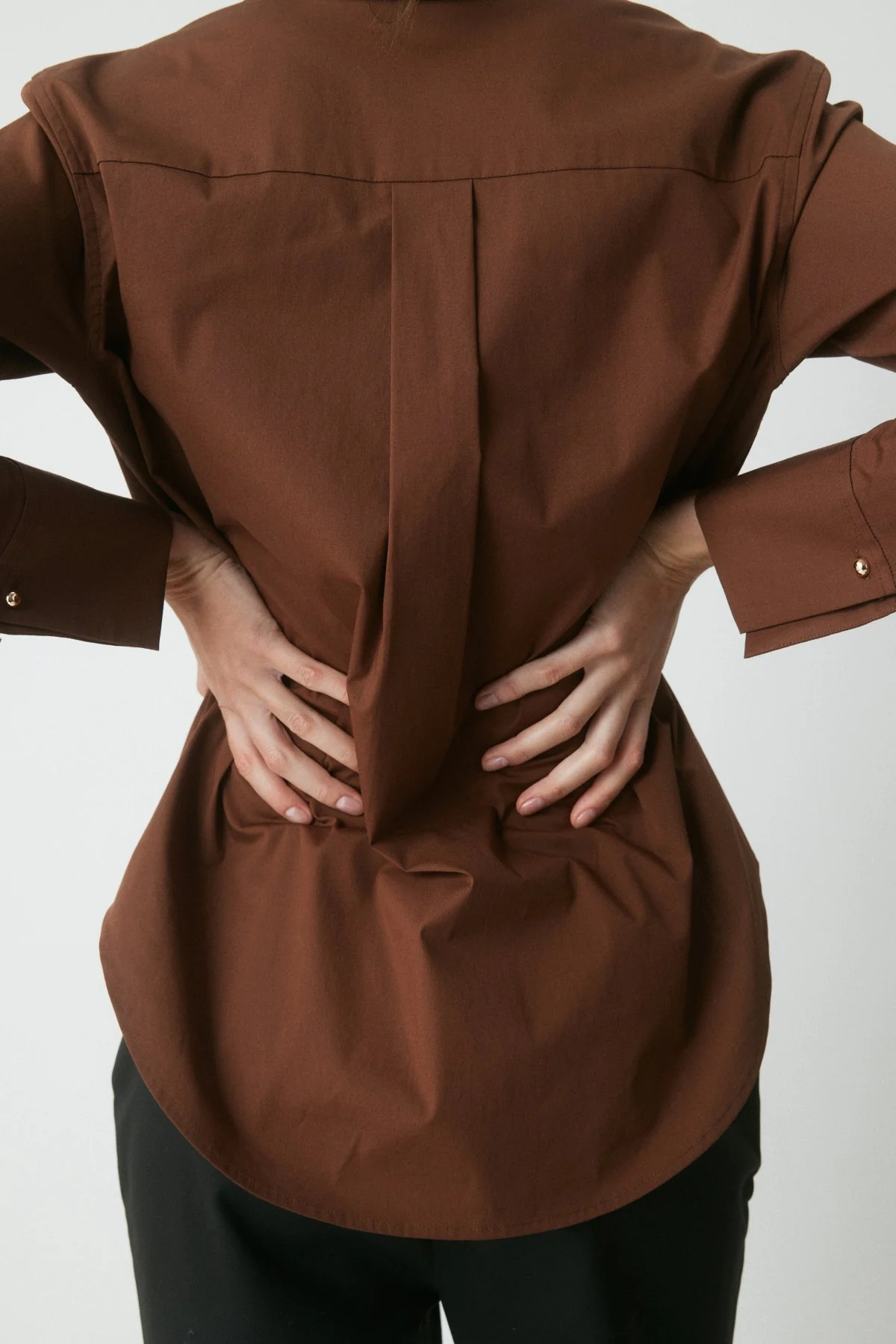 Classic Cotton Shirt - Cognac - Image 2