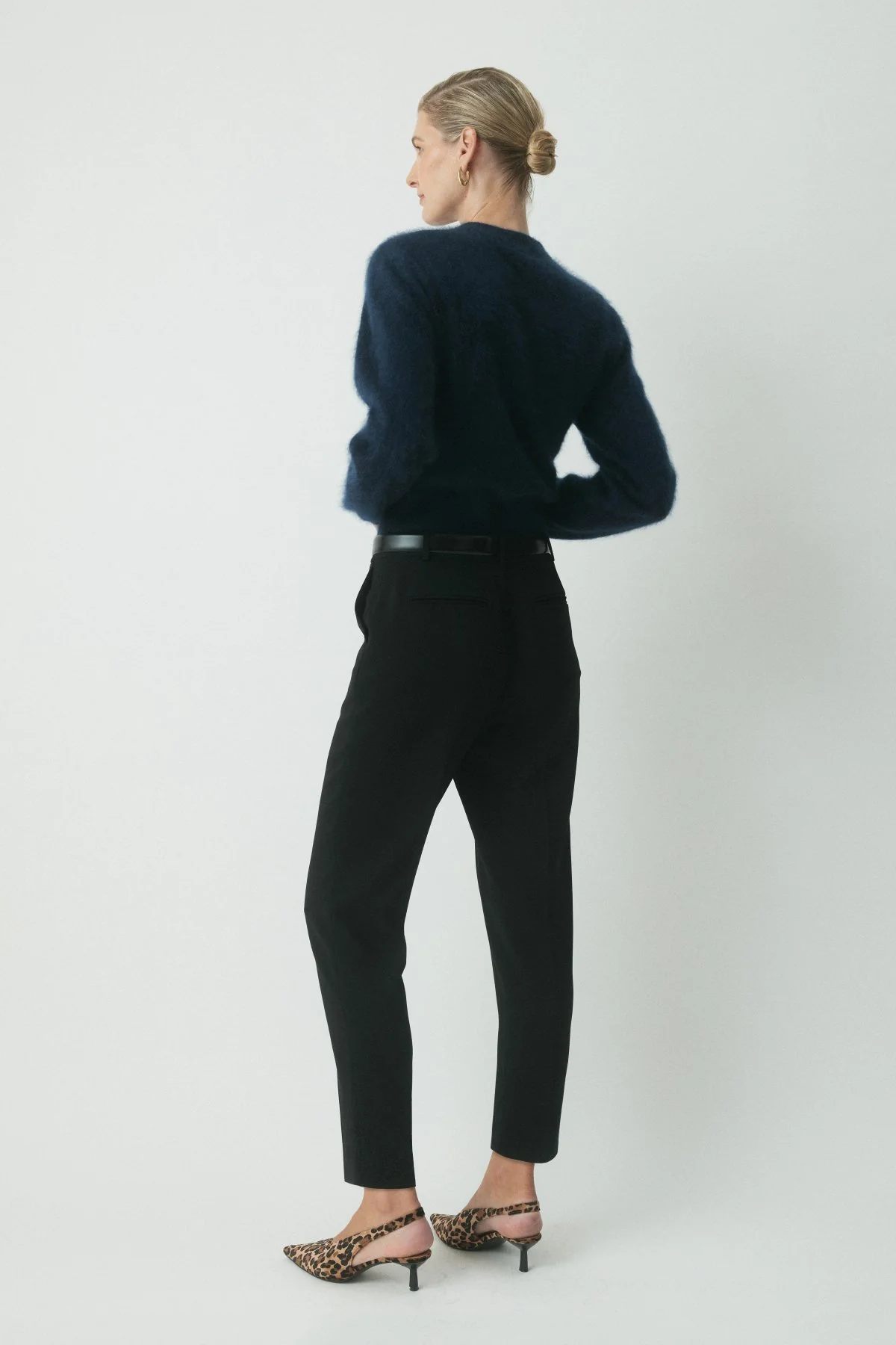 Lennon Cashmere Jumper - Navy - Image 4
