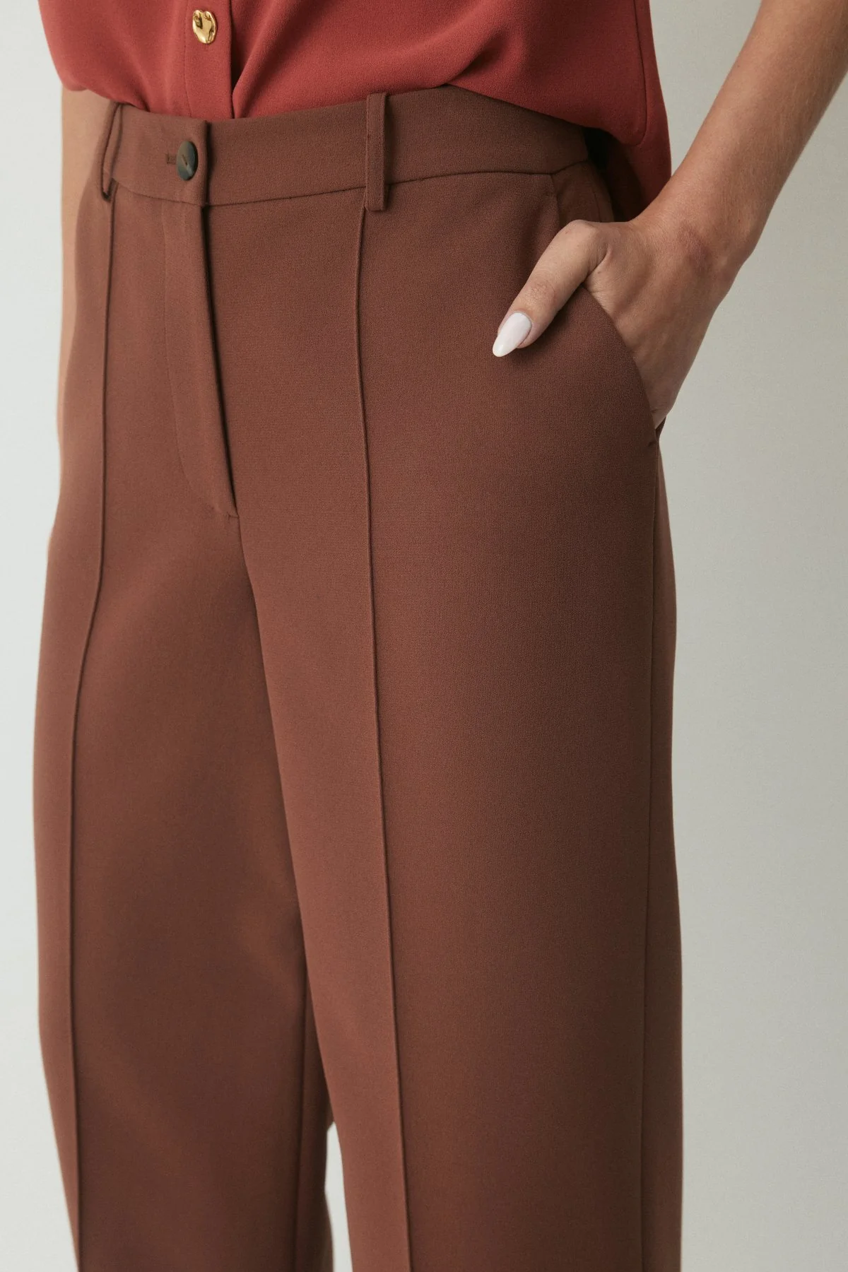 Lior Crepe Pant - Cognac - Image 5