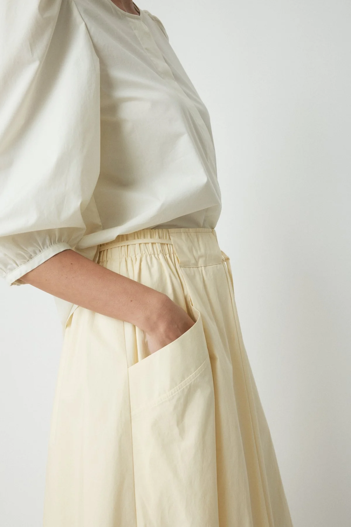 Lois Volume Shirt - Cream - Image 2