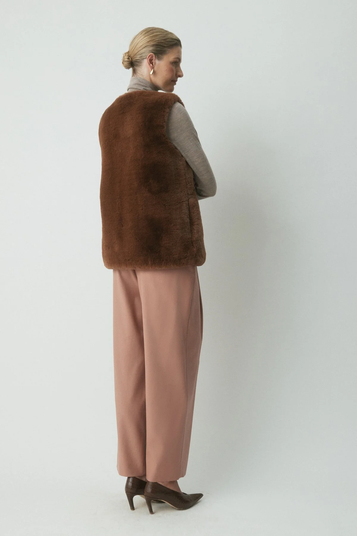 Mari Faux Fur Vest - Cognac - Image 4