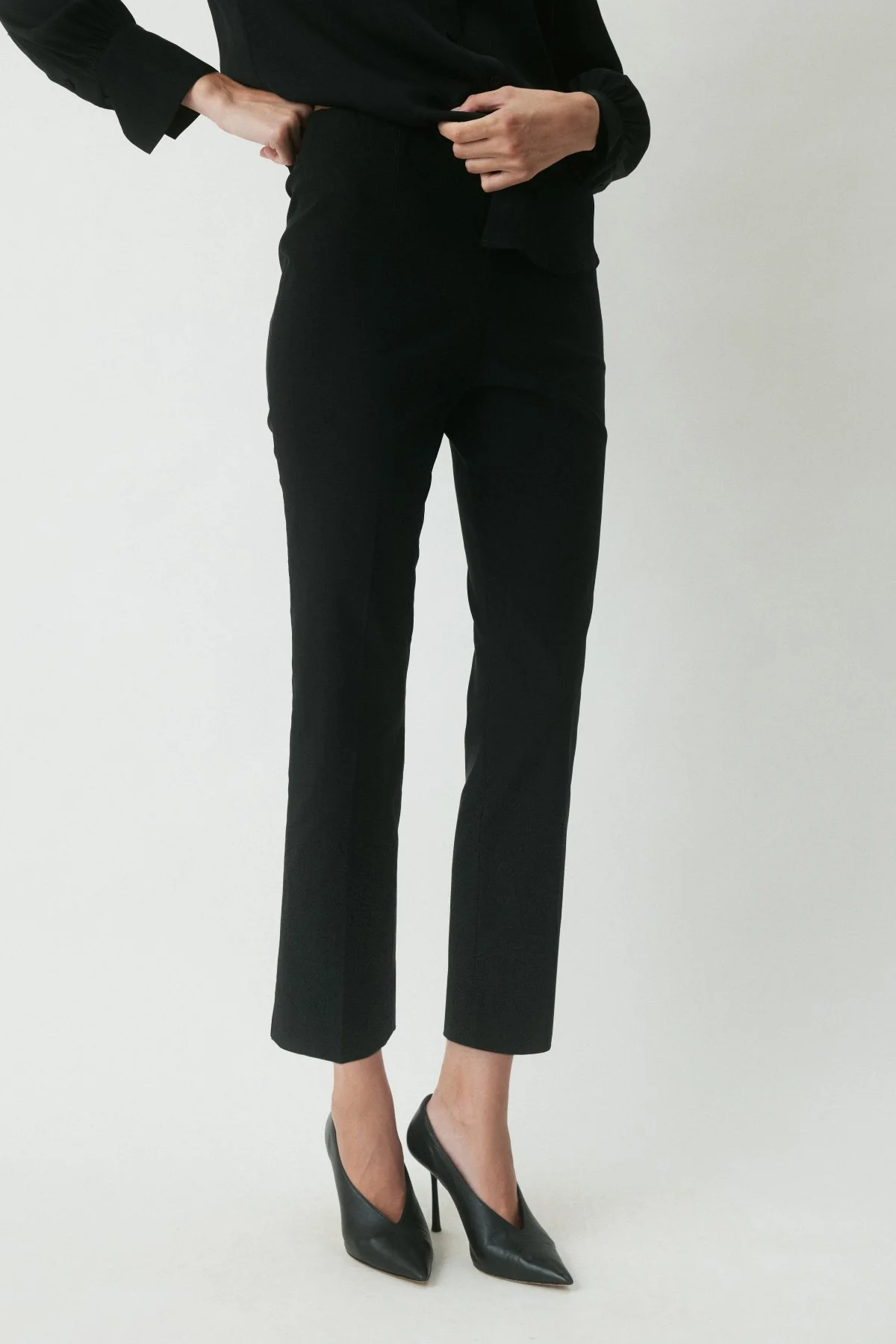 Milton Pant - Black - Image 5