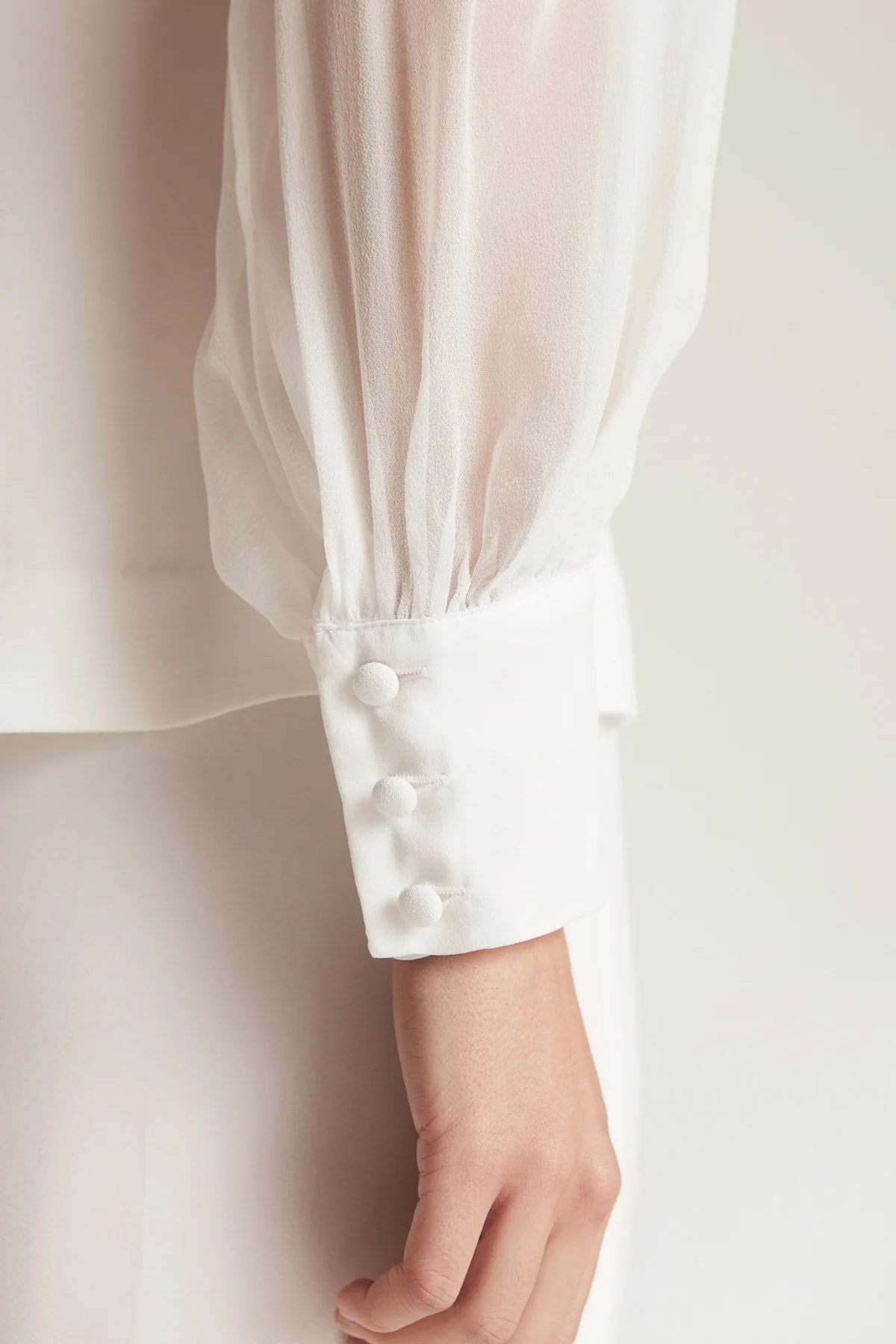 Sheer Sleeve V Top - Ivory - Image 5