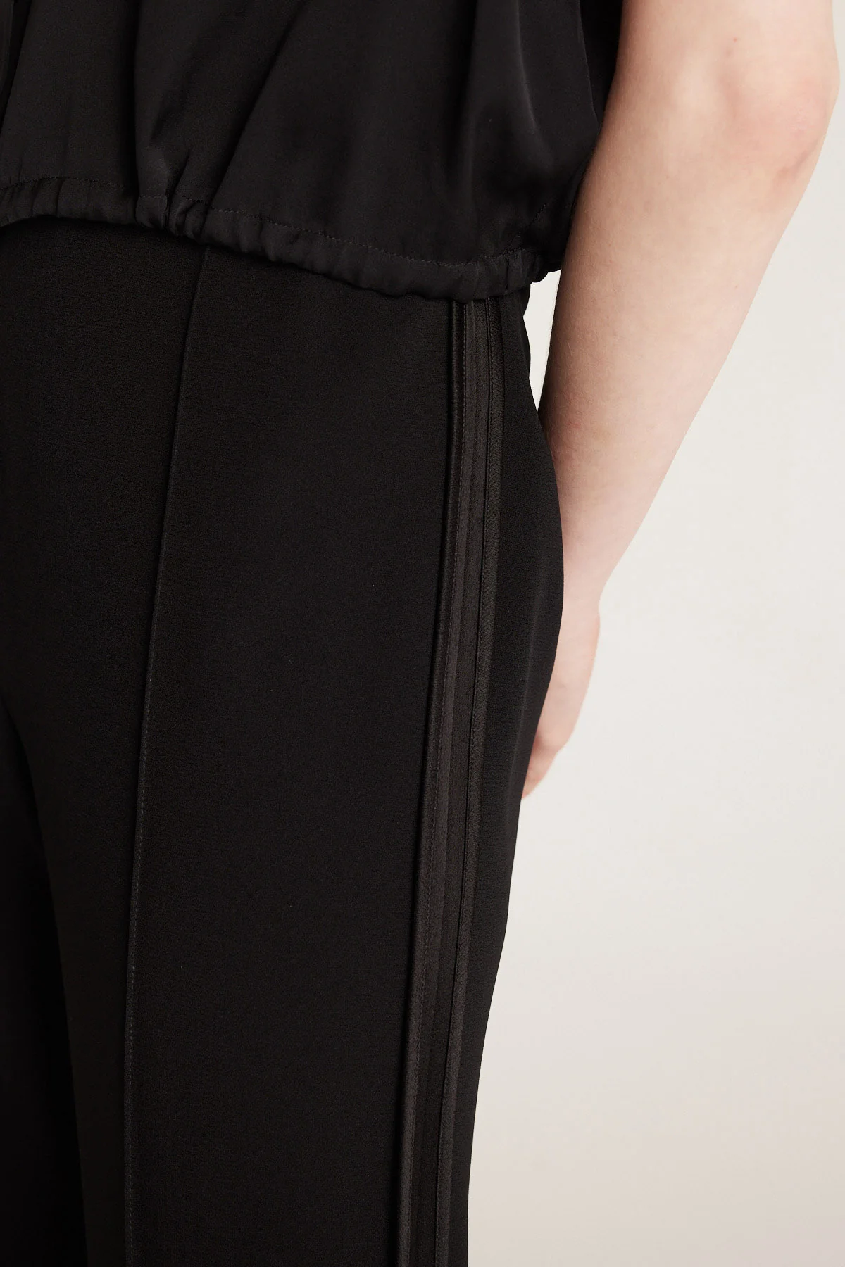 Stefania Pant - Black - Image 5