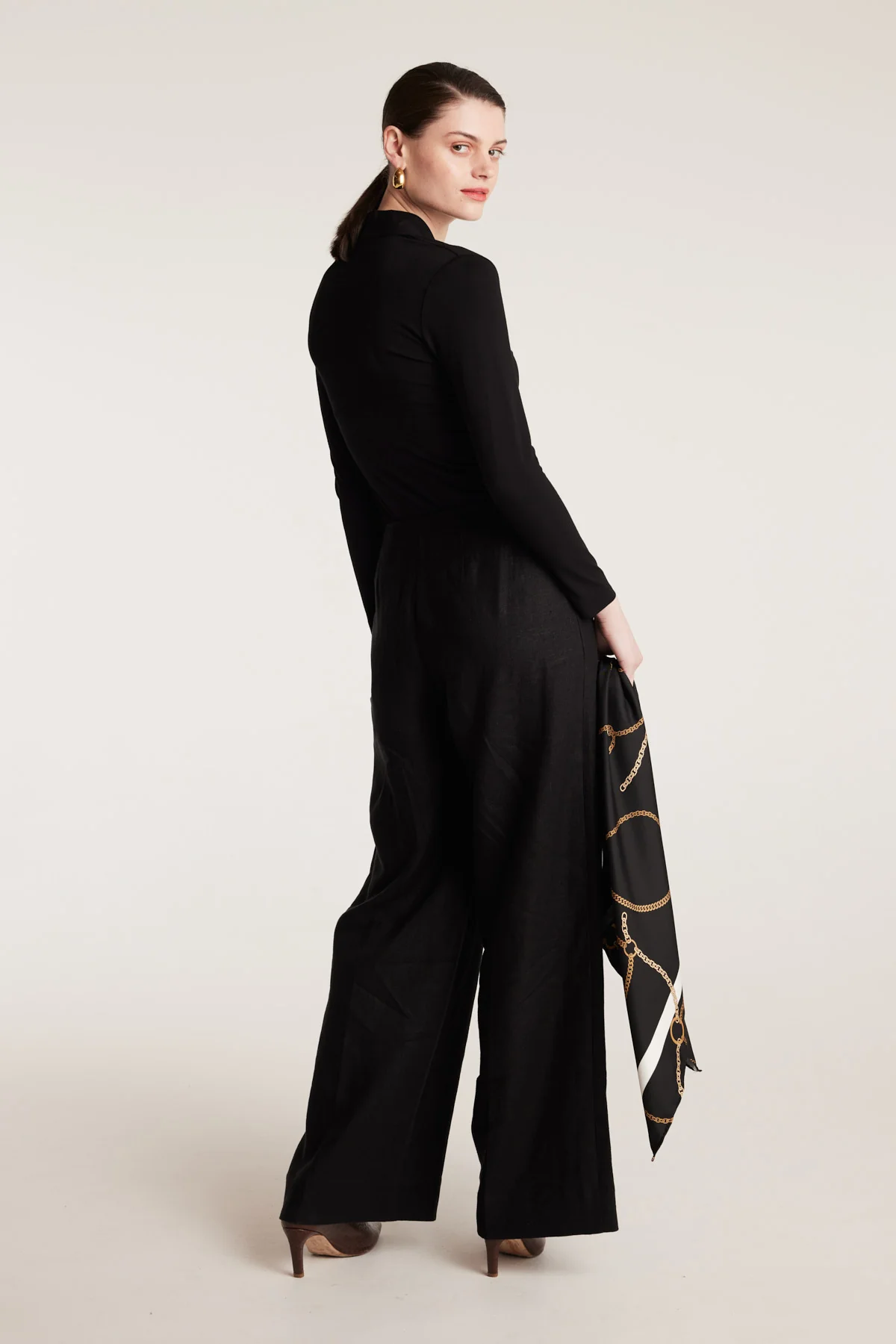 Tailored Linen Pant - Black - Image 4